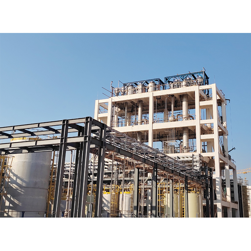 How does the Extractive Liquid ORZ high-efficiency oil removal treatment achieve deep removal of oil from the extract?